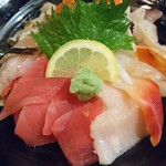 Izawa - 海鮮丼アップ 2017年6月