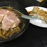 上尾飯店 - 