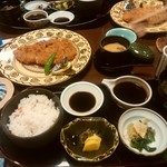 日本料理 重の家 - 味噌カツ定食