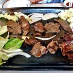 Shimizu - ジンギスカン（焼肉中）