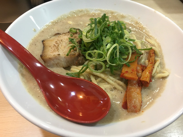 幻の鶏ぽたラーメン By まゆまろロード らーめんや亜喜英 あきひで 一乗寺 ラーメン 食べログ