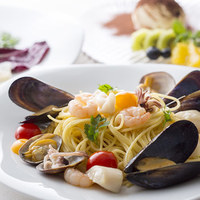 平日はお得価格！旬の食材を使ったシェフ渾身のパスタやピザが選べる人気のランチ