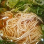 来来亭 - 麺の拡大画像です。