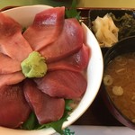 寿司酒場 すし屋の秀よし - ある日の限定まぐろ丼800円