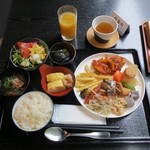 朝食 和洋バイキング