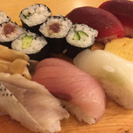 すし処 伴 - 寿司10貫+巻物
