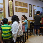 老受鴨肉飯 - 雨宿り？