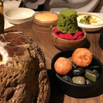 イレテテュヌフワ - ⑤ビーツで色着けッされたジャガイモ