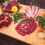 九州ダイニング さくらみち - 馬刺し盛合せ