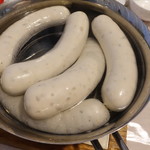 メツゲライ・トキワ - ８０℃で沸騰させないように温めます