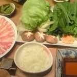 日本料理 えちぜん本店 文京店 - さらさら　（ダッタンそば茶しゃぶ）