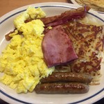 IHOP - Breakfast Sampler(アップ)♪