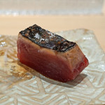 三谷 - 千葉県銚子の鰹　Tantara 2014 Pinot Noir Tondre "H" Block と共に