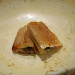 三谷 - 神奈川県新子安の穴子　酢橘を１滴　Puligny-Montrachet 2014 Etienne Sauzet と共に