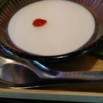 Kokuu Sabou Momo - 杏仁豆腐