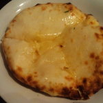 ダバ インディア - ｢チーズクルチャ（ハーフ）」です