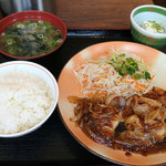 街かど屋 - 家内の生姜焼き定食