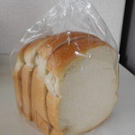 カヤバベーカリー - 頂き物の山型ぱん　パンドミとはまた違ったしっとりなめらかなパンでした
