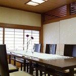 Imai Souhonten - お座敷ですが、お椅子でのアレンジにも対応しております。