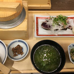 土佐わら焼き 第十八 龍神丸 - 藁焼き鰹のタレたたき定食 980円