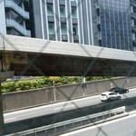 ブラッスリー ギョラン - 高速道路ビュー