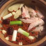 Meijiya - 鶏ガラと一緒に、生姜たっぷり薬膳鍋用スープを作ってみました。