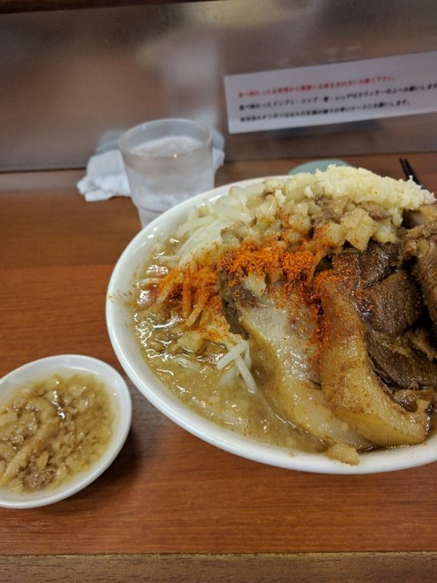 大豚ラーメン チーズうずらトッピング By ふじやん77 ラーメン荘 地球規模で考えろ ソラ 西院 阪急 ラーメン 食べログ