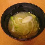 Resutoran Roreru - 豆腐と長ネギの味噌汁