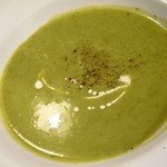 トラットリア アマッザ - 冷たい緑のポタージュ