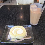ヒラボクカフェ - だだちゃ豆ロールケーキセット　500円
