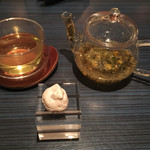 IL TEATRINO DA SALONE - ハーブティー＆ブルッティ マ ブォーニ