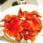 Dynasty Restaurant - しっかり干して水分を飛ばし、然るのち揚げた脆皮炸子雞。古典に忠実でしみじみ旨し。最近こういう風にちゃんと作るところが減って…とは、地元エージェント氏のお言葉。