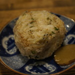 にほん酒と肴 酔音 - じゃこおにじぎり２個　500円