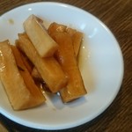 台湾料理 桃園 - 大根の醤油漬け（ｻｰﾋﾞｽ）
            これｼｺﾀﾏ美味しい！