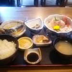 めん魚房 松月 - 日替わりの月定食、税込み1650円です。