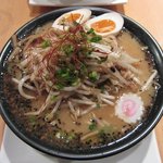 ラーメンダイナー GOGO宝来軒 - トクモヤシ味噌に味玉をトッピング