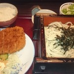 さくら豊月 - かつざる定食、ざるそば大盛(税込1,130円)(2017.6)