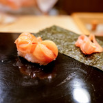 すし蓑 - 赤貝と紐