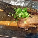 とと炉 - 鮪のカマの煮付け