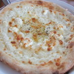 ボノボーノ - ピッツァ４種チーズ