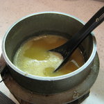 拉麺 たけざわ  - 五右衛門風ミニ鉄鍋の「つけ汁」