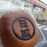 デイリーヤマザキ - 料理写真:益城あんぱん１