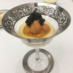 Grand rocher - ウニのババロアに生ウニ、そしてキャビアのトッピング!それは何とも贅沢な一品（≧∇≦）