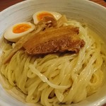 つけ麺　鉄餃子　多聞 - 大盛つけ麺の麺