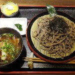 博多もつ鍋はらへった - ランチ：特製肉つけそば（並）