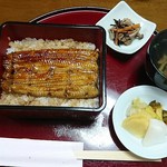 宮川 - 鰻重（梅）2050円