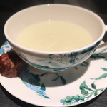 エクアトゥール - ハーブティー＆カヌレ