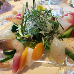 シェヌー - 海老やヒラメの舞い踊り〜♫