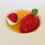 シェヌー - 「季節のシャーベット」は「木苺」でした♡