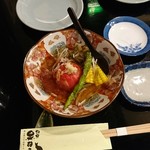 トマトとジュンサイととうもろこしの前菜